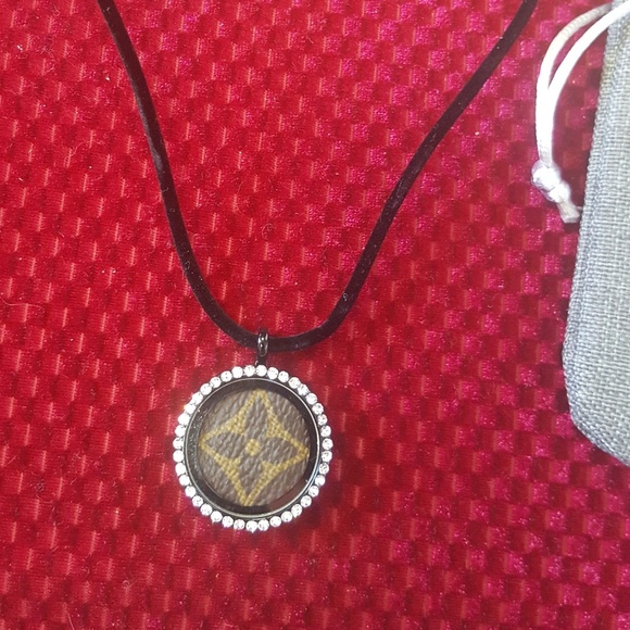 Custom made necklace with magnectic lockit pendant - Picture 1 of 4